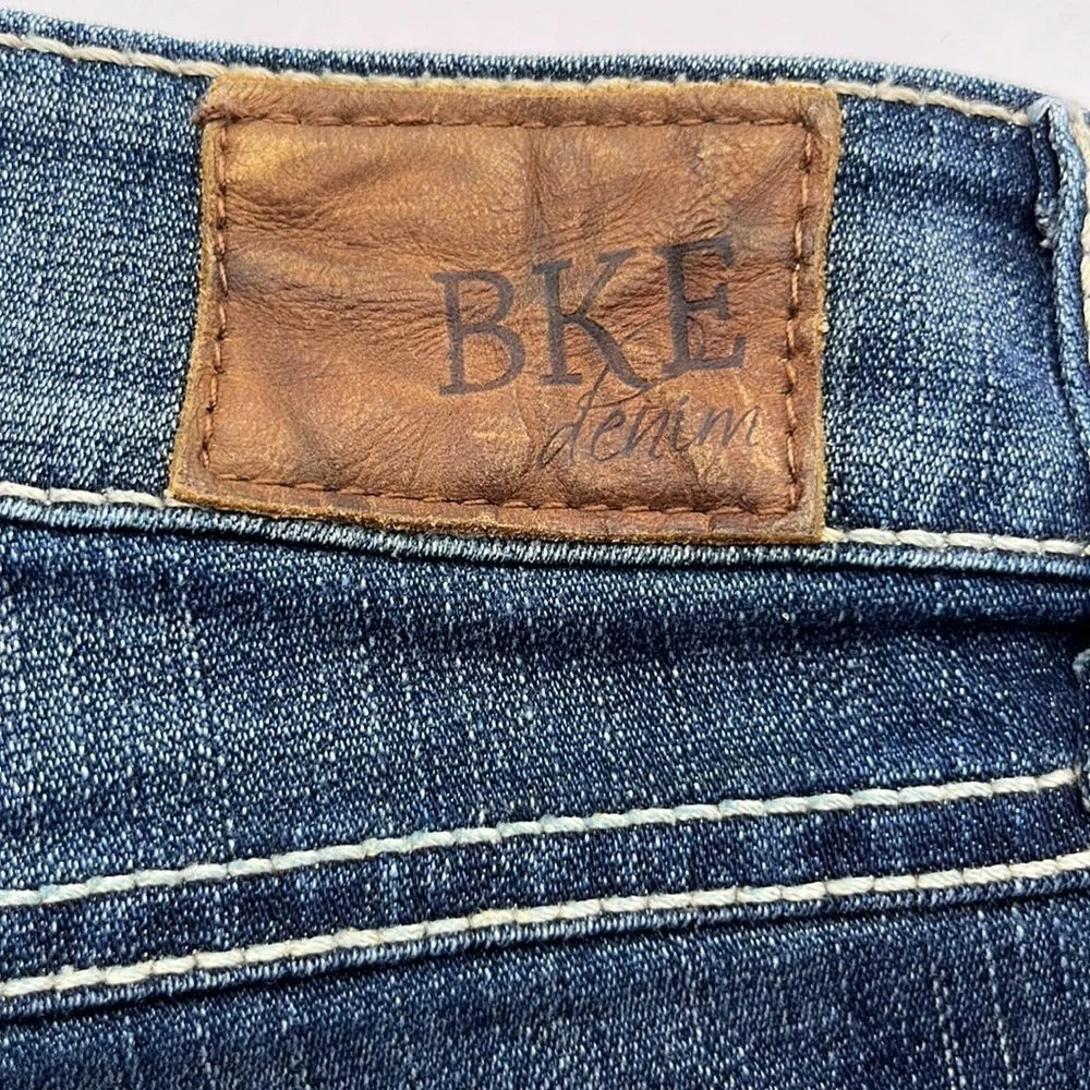 BKE Denim Culture Capri Mid Rise Size 26